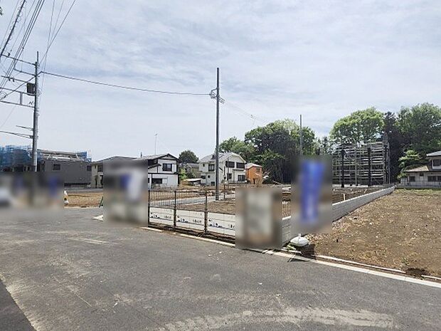 周辺のエリアで他にも沢山売りに出ている物件があります。インターネット掲載前の情報などもありますのでお気軽にお問合せください。まとめてご見学できます。 