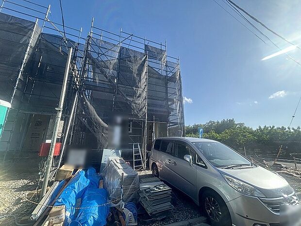現在建物を建築中です、建築中の物件については現地確認の他、同施工会社の完成施工例のご案内、担当者のプレゼンテーションにてご検討ください。適切なご検討の方法をご説明させて頂きます。