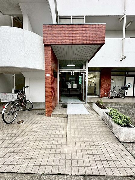 現地のご見学予約もスタートしました。周辺で売りに出ている物件も沢山御座います。まとめてご見学ができますのでお気軽にお申しつけください。