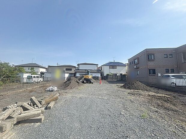 現地のご見学予約もスタートしました。周辺で売りに出ている物件も沢山御座います。まとめてご見学ができますのでお気軽にお申しつけください。