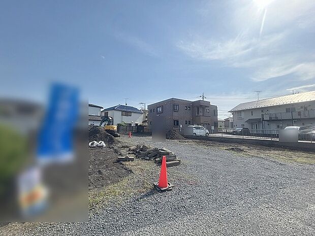 現在建物を建築中です、建築中の物件については現地確認の他、同施工会社の完成施工例のご案内、担当者のプレゼンテーションにてご検討ください。適切なご検討の方法をご説明させて頂きます。