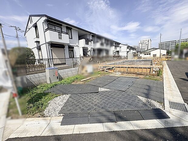 現在建物を建築中です、建築中の物件については現地確認の他、同施工会社の完成施工例のご案内、担当者のプレゼンテーションにてご検討ください。適切なご検討の方法をご説明させて頂きます。
