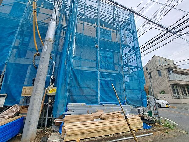 周辺のエリアで他にも沢山売りに出ている物件があります。インターネット掲載前の情報などもありますのでお気軽にお問合せください。まとめてご見学できます。