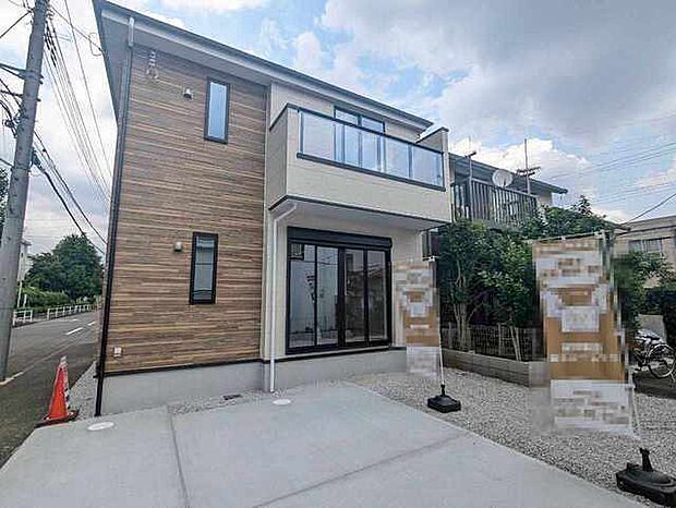 建物が完成しましたので室内のご見学予約スタート。当日のご見学予約も大歓迎です。お気軽にご連絡ください。エステート白馬国分寺店は火曜水曜も営業しております。 