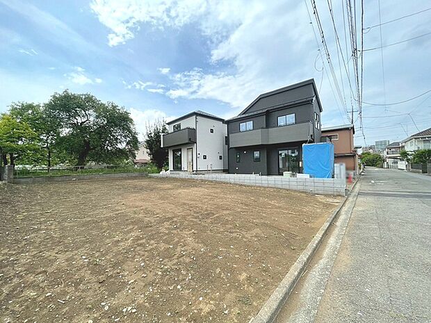 現地のご見学予約もスタートしました。周辺で売りに出ている物件も沢山御座います。まとめてご見学ができますのでお気軽にお申しつけください。