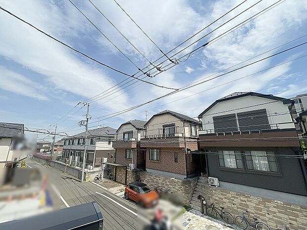 窓からの眺望です。実際に現地で眺望もご確認ください。