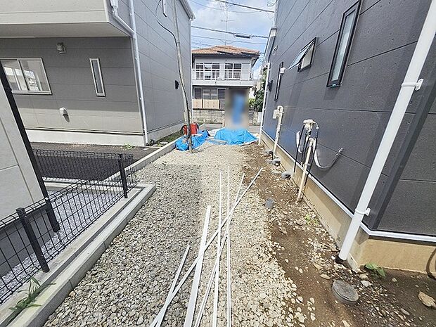 すっきりと整えられた外構まわりが日々の暮らしに心地よさをもたらします。