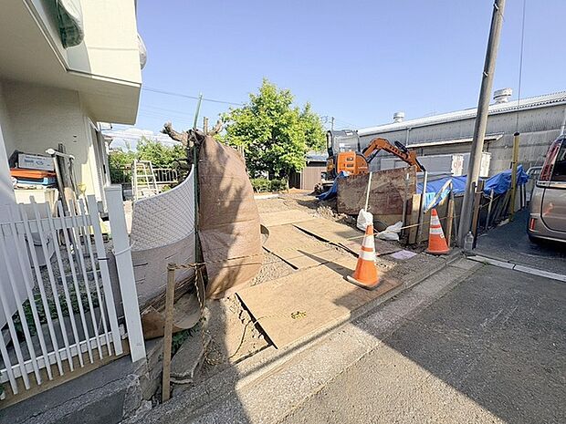 現地のご見学予約もスタートしました。周辺で売りに出ている物件も沢山御座います。まとめてご見学ができますのでお気軽にお申しつけください。