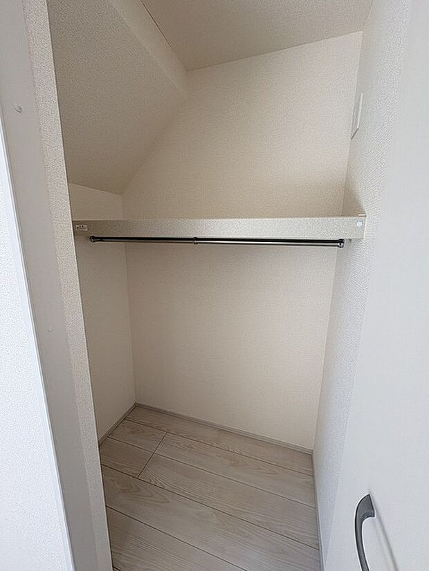 クローゼットなど収納も豊富なお家です。