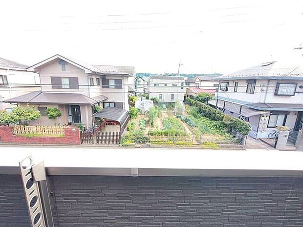 お家からの眺望です。開放感のある眺め。