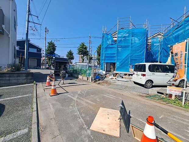 現在建物を建築中です、建築中の物件については現地確認の他、同施工会社の完成施工例のご案内、担当者のプレゼンテーションにてご検討ください。適切なご検討の方法をご説明させて頂きます。 