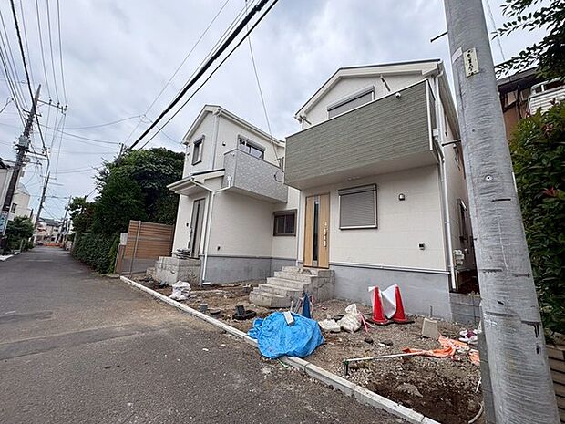 実際に室内をご見学頂くと生活のイメージが広がります。家具を置いたイメージや窓からの景色など、現地で体感ください。