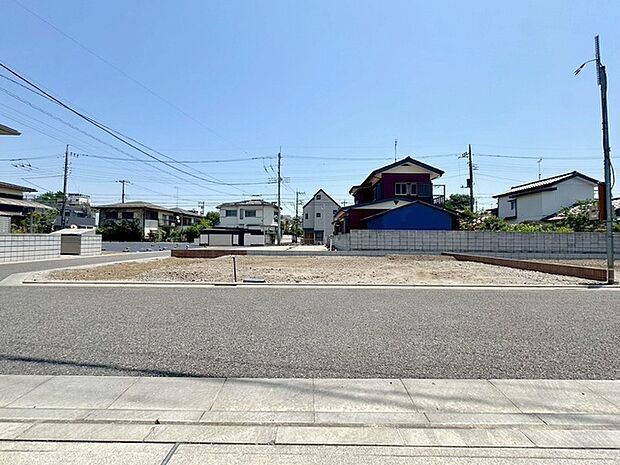 現地のご見学予約もスタートしました。周辺で売りに出ている物件も沢山御座います。まとめてご見学ができますのでお気軽にお申しつけください。