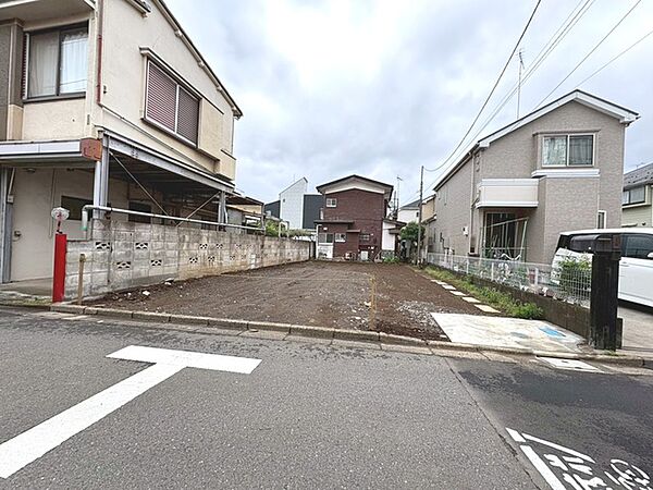 周辺のエリアで他にも沢山売りに出ている物件があります。インターネット掲載前の情報などもありますのでお気軽にお問合せください。まとめてご見学できます。