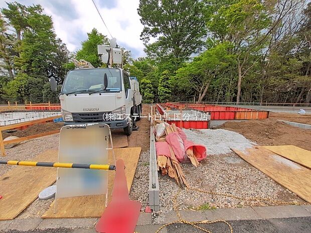 現地のご見学予約もスタートしました。周辺で売りに出ている物件も沢山御座います。まとめてご見学ができますのでお気軽にお申しつけください。 