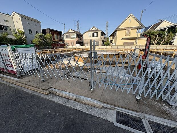周辺のエリアで他にも沢山売りに出ている物件があります。インターネット掲載前の情報などもありますのでお気軽にお問合せください。まとめてご見学できます。