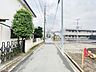 外観：安心して暮らすことのできる住宅街。　住宅地の道路は一般に交通量が少なく車などの騒音が少ないため、住民にとって静かな生活環境が提供されます。 