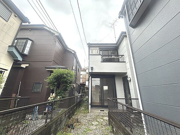 現地のご見学予約もスタートしました。周辺で売りに出ている物件も沢山御座います。まとめてご見学ができますのでお気軽にお申しつけください。