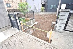 東京都三鷹市野崎２丁目