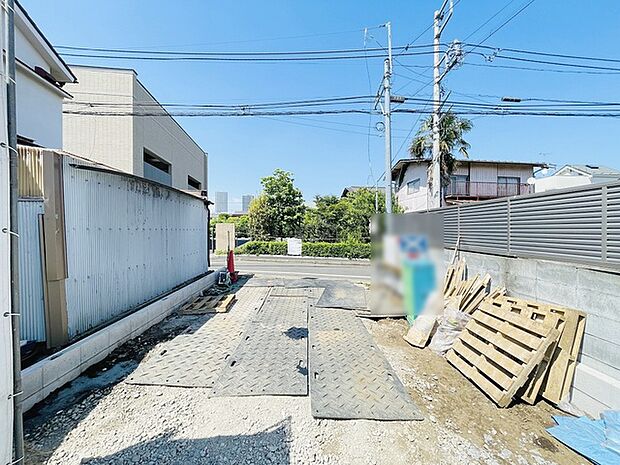 周辺のエリアで他にも沢山売りに出ている物件があります。インターネット掲載前の情報などもありますのでお気軽にお問合せください。まとめてご見学できます。