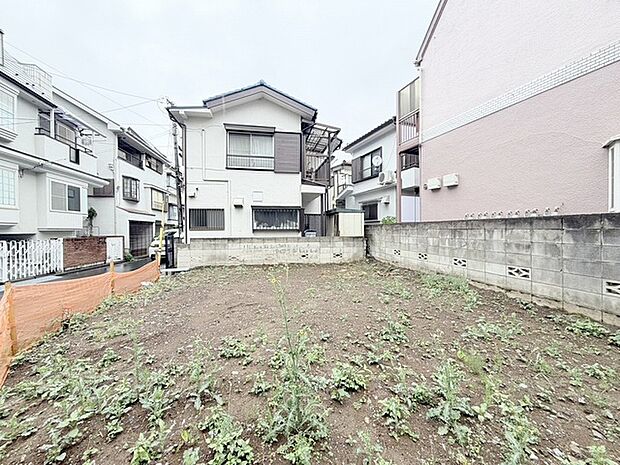 現地のご見学予約もスタートしました。周辺で売りに出ている物件も沢山御座います。まとめてご見学ができますのでお気軽にお申しつけください。
