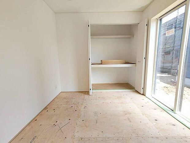 各お部屋に収納が設置されています。
