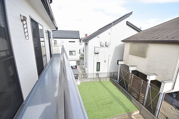 窓からの眺望です。実際に現地で眺望もご確認ください。