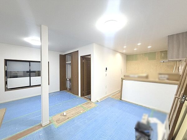 家族が一番集まる場所だから広々としつつも素敵な空間であって欲しい。みんながくつろぐリビングからキッチンまでが一つの空間のように繋がる間取り。