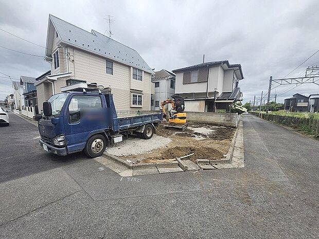 現地のご見学予約もスタートしました。周辺で売りに出ている物件も沢山御座います。まとめてご見学ができますのでお気軽にお申しつけください。
