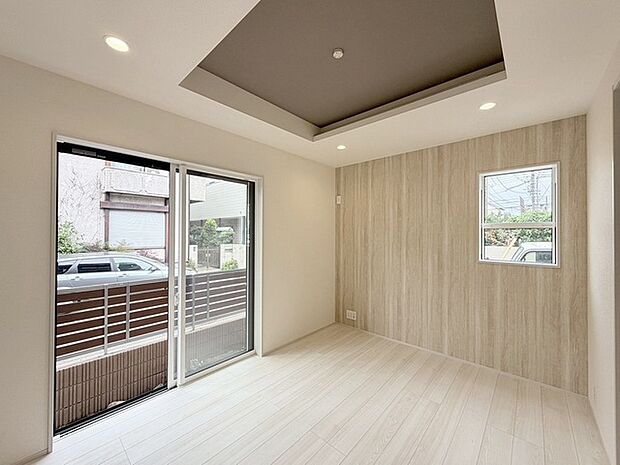 家族みんなが集まるリビング。広さを重視した家族全員が集まれるリビングは、住む上で大事な空間になります。