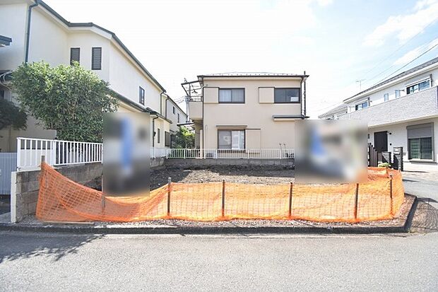 土地物件にはご確認頂くポイントがたくさんございます、土地だけのご見学の際もご遠慮せず、ぜひお気軽に担当スタッフにお申しつけくださいませ。