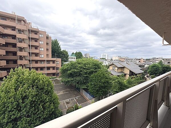 お家からの眺望です。開放感のある眺め。