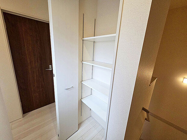 各お部屋に収納が設置されています。