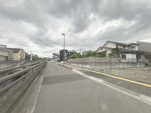 個々の優先事項や好みに基づいて考慮することが重要、 様々なライフスタイル、自分や家族にとってマッチする街並みを選ぶことが大切です。