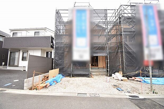現在建物を建築中です、建築中の物件については現地確認の他、同施工会社の完成施工例のご案内、担当者のプレゼンテーションにてご検討ください。適切なご検討の方法をご説明させて頂きます。