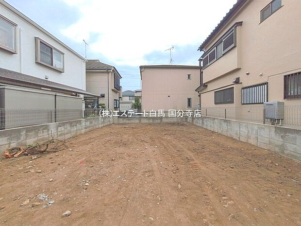 現在建物を建築中です、建築中の物件については現地確認の他、同施工会社の完成施工例のご案内、担当者のプレゼンテーションにてご検討ください。適切なご検討の方法をご説明させて頂きます。