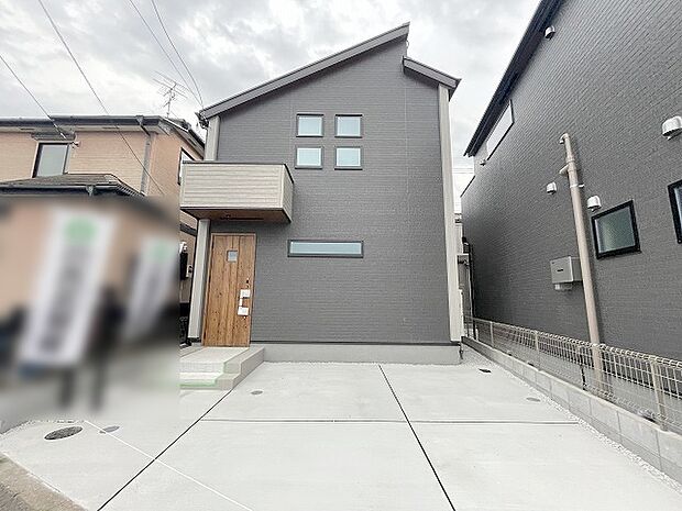 建物が完成しましたので室内のご見学予約スタート。当日のご見学予約も大歓迎です。お気軽にご連絡ください。エステート白馬国分寺店は火曜水曜も営業しております。 