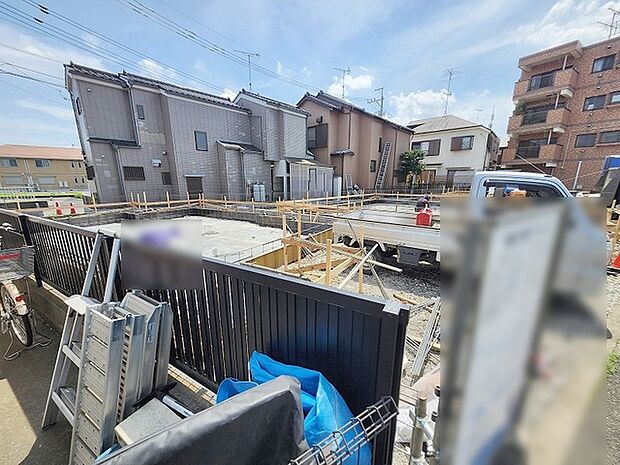 現在建物を建築中です、建築中の物件については現地確認の他、同施工会社の完成施工例のご案内、担当者のプレゼンテーションにてご検討ください。適切なご検討の方法をご説明させて頂きます。