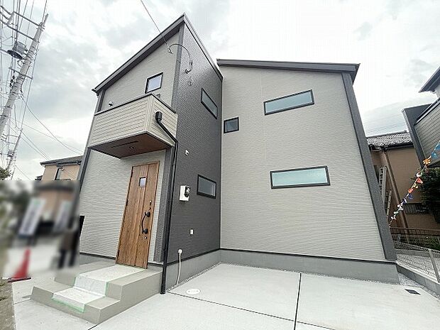 建物が完成しましたので室内のご見学予約スタート。当日のご見学予約も大歓迎です。お気軽にご連絡ください。エステート白馬国分寺店は火曜水曜も営業しております。