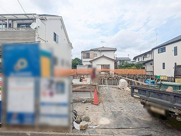 現在建物を建築中です、建築中の物件については現地確認の他、同施工会社の完成施工例のご案内、担当者のプレゼンテーションにてご検討ください。適切なご検討の方法をご説明させて頂きます。 