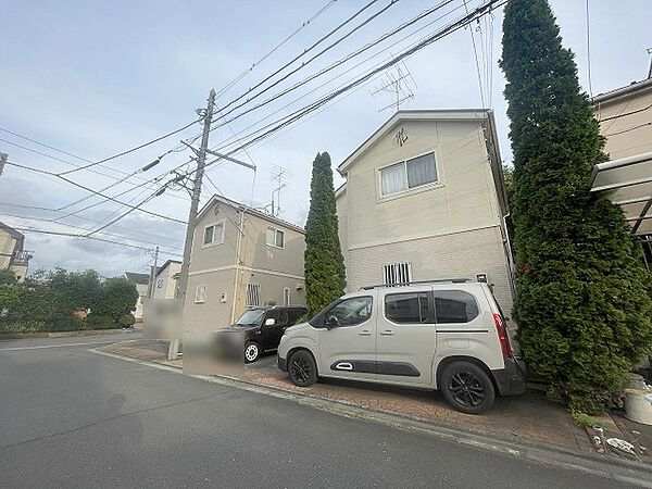 実際に室内をご見学頂くと生活のイメージが広がると思います。家具を置いたイメージや窓からの景色など。