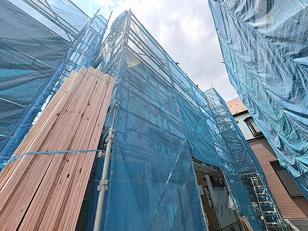 建物のモデルハウスのご見学予約もスタートしました。当日のご見学予約も大歓迎ですので、お気軽にお問合せください。