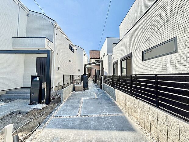 現地のご見学予約もスタートしました。周辺で売りに出ている物件も沢山御座います。まとめてご見学ができますのでお気軽にお申しつけください。