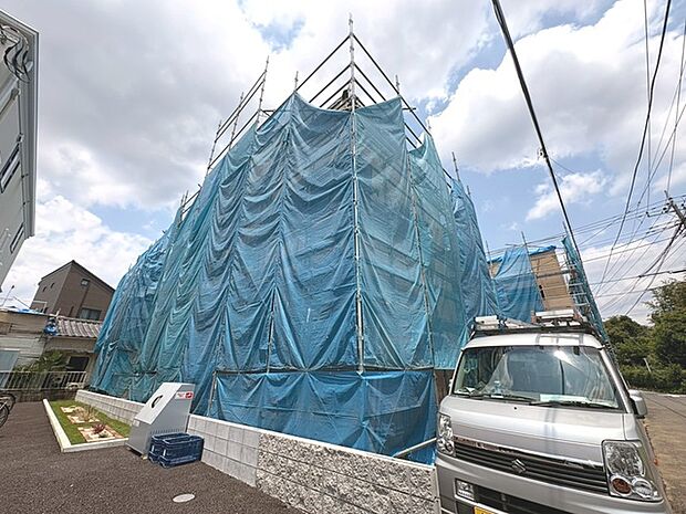 建物のモデルハウスのご見学予約もスタートしました。当日のご見学予約も大歓迎ですので、お気軽にお問合せください。