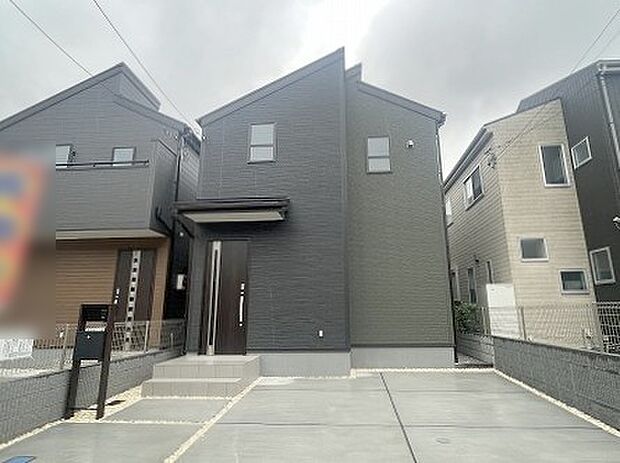 建物が完成しましたので室内のご見学予約スタート。当日のご見学予約も大歓迎です。お気軽にご連絡ください。エステート白馬国分寺店は火曜水曜も営業しております。