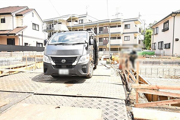 現在建物を建築中です、建築中の物件については現地確認の他、同施工会社の完成施工例のご案内、担当者のプレゼンテーションにてご検討ください。適切なご検討の方法をご説明させて頂きます。