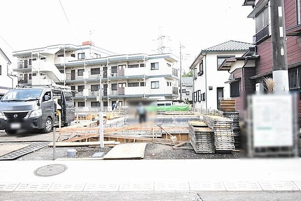現在建物を建築中です、建築中の物件については現地確認の他、同施工会社の完成施工例のご案内、担当者のプレゼンテーションにてご検討ください。適切なご検討の方法をご説明させて頂きます。 