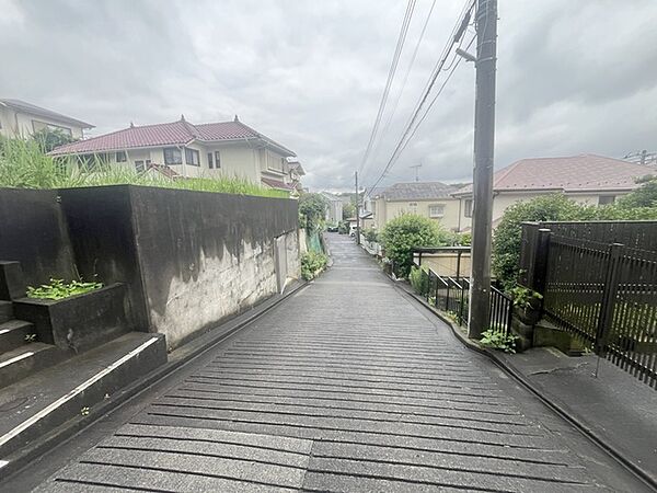 個々の優先事項や好みに基づいて考慮することが重要、 様々なライフスタイル、自分や家族にとってマッチする街並みを選ぶことが大切です。