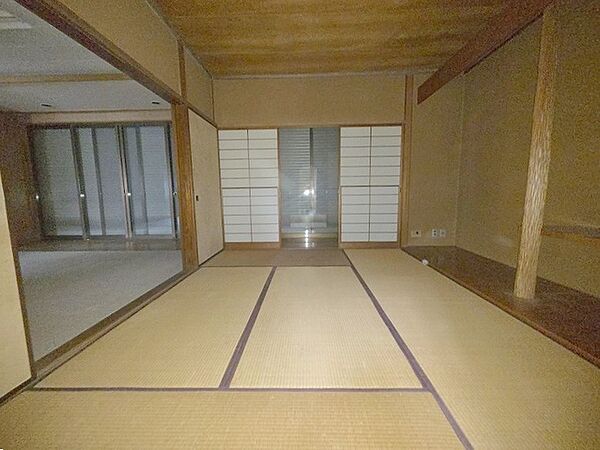 和室がある間取り。畳の香りとともにどこか落ち着く空間です。