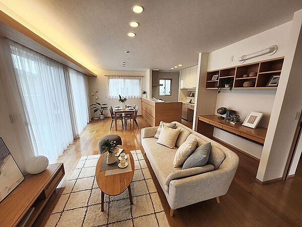 設置されている家具は展示用のモデル家具です